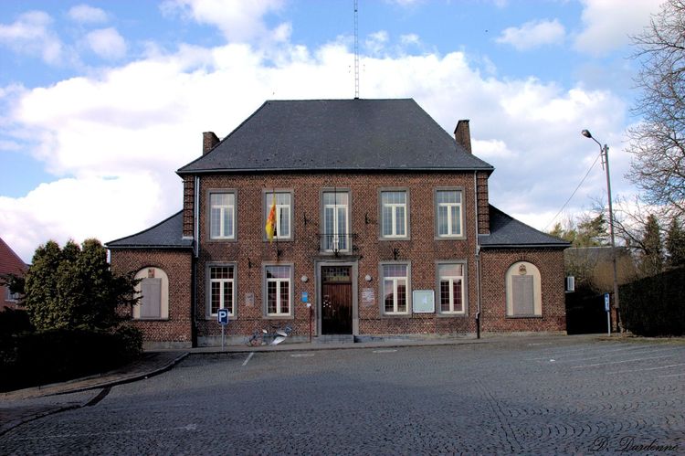 Hôtel de ville de Frasnes-lez-Gosselies (Les Bons Villers)